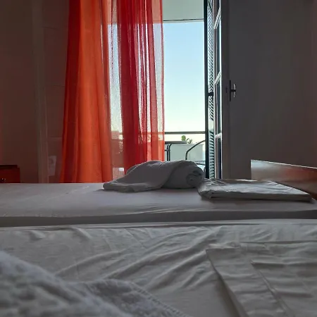 Ξενοδοχείο με διαμερίσματα απόλλων 2*