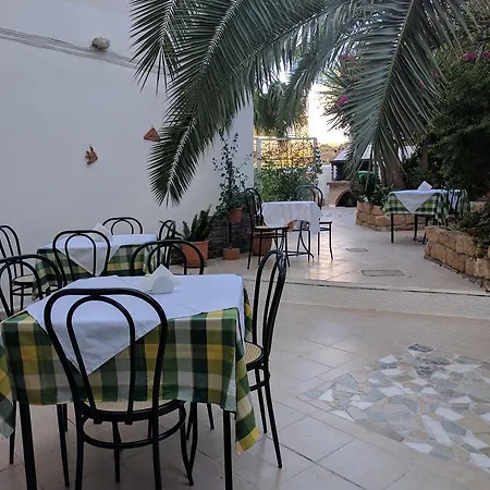 Hotel apartamentowy Apollon Méthana