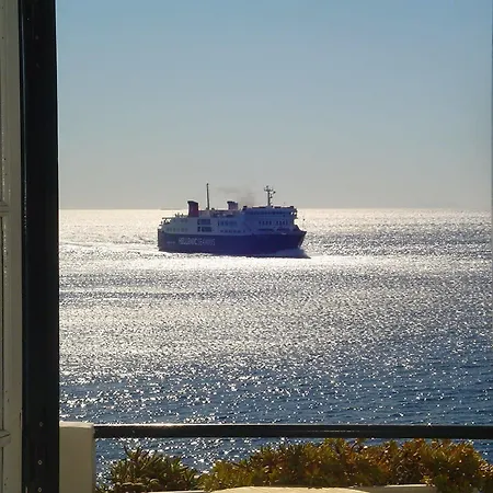 Apollon Aparthotel 2*